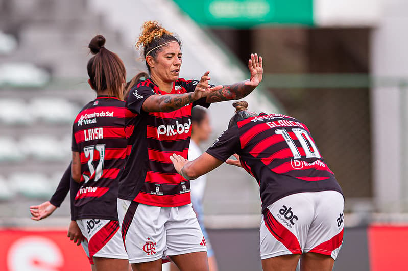 Flamengo vence na Supercopa feminina