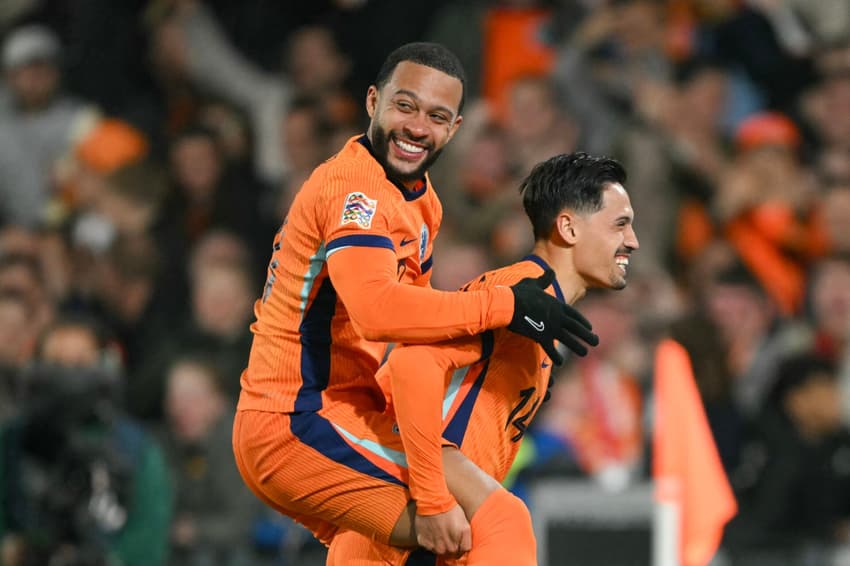 Memphis fez homenagem ao Corinthians no jogo entre Holanda e Espanha, pela Liga das Nações