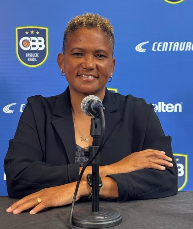 Pokey Chatman vai estrear no comando da Seleção Brasileira feminina de basquete no amistoso contra o Canadá. (Foto: Divulgação/CBB)