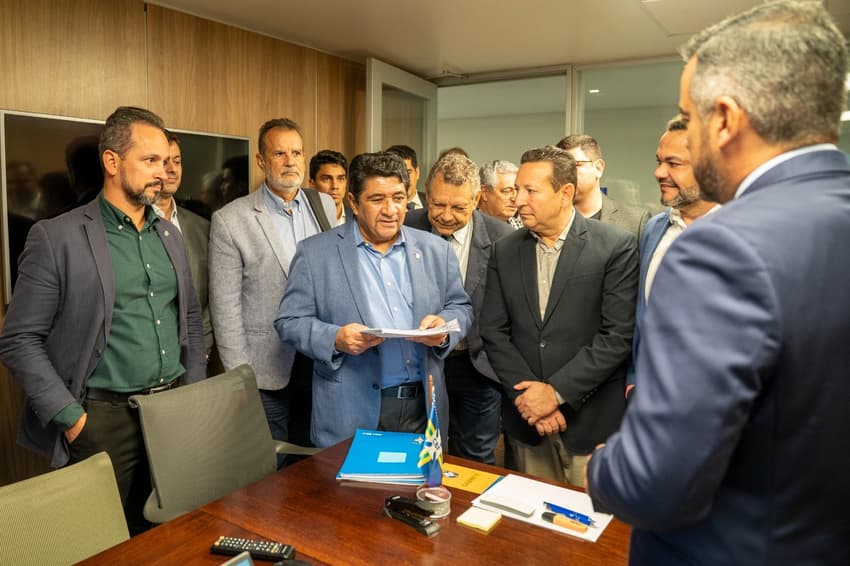 Ednaldo Rodrigues formaliza inscrição da chapa única para eleição na CBF