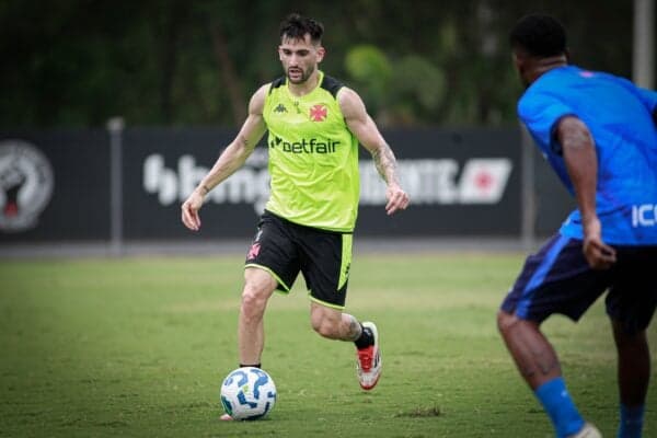 Vasco venceu jogo-treino com o Maricá no CT Moacyr Barbosa