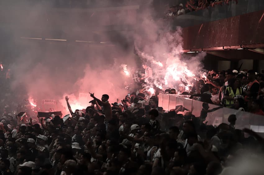 Torcida do Atlético-MG contra o River Plate (Foto: Pedro Click / Atlético)