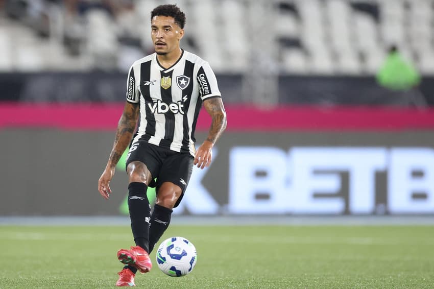 Gregore renovou com o Botafogo até o fim de 2028 (Foto: Vítor Silva/Botafogo)