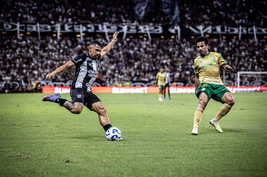 Ceará em partida contra o Palmeiras, pela Copa do Brasil de 2025 (Foto: Felipe Santos/Ceará SC)