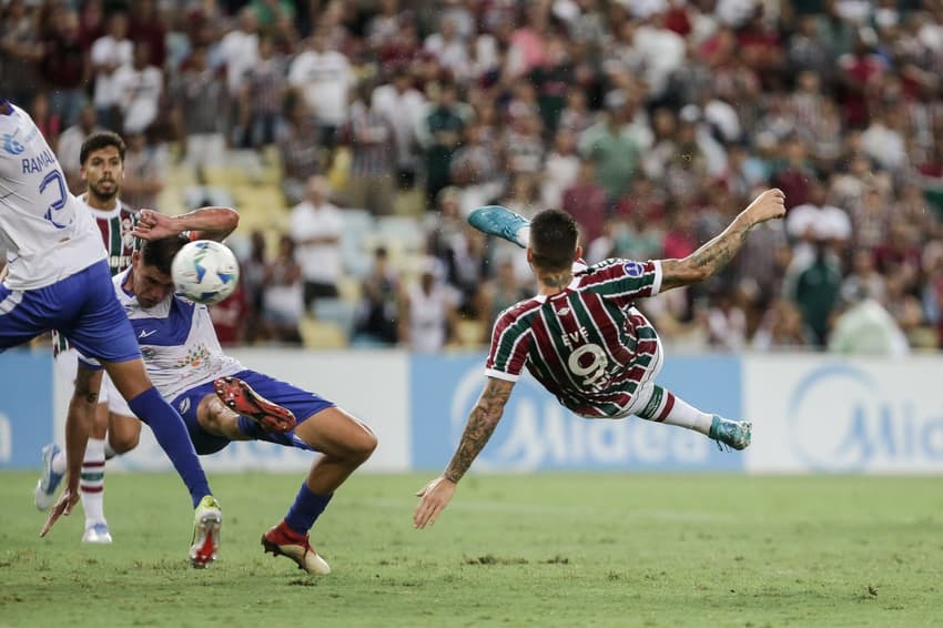 Everaldo Fluminense San José (2)