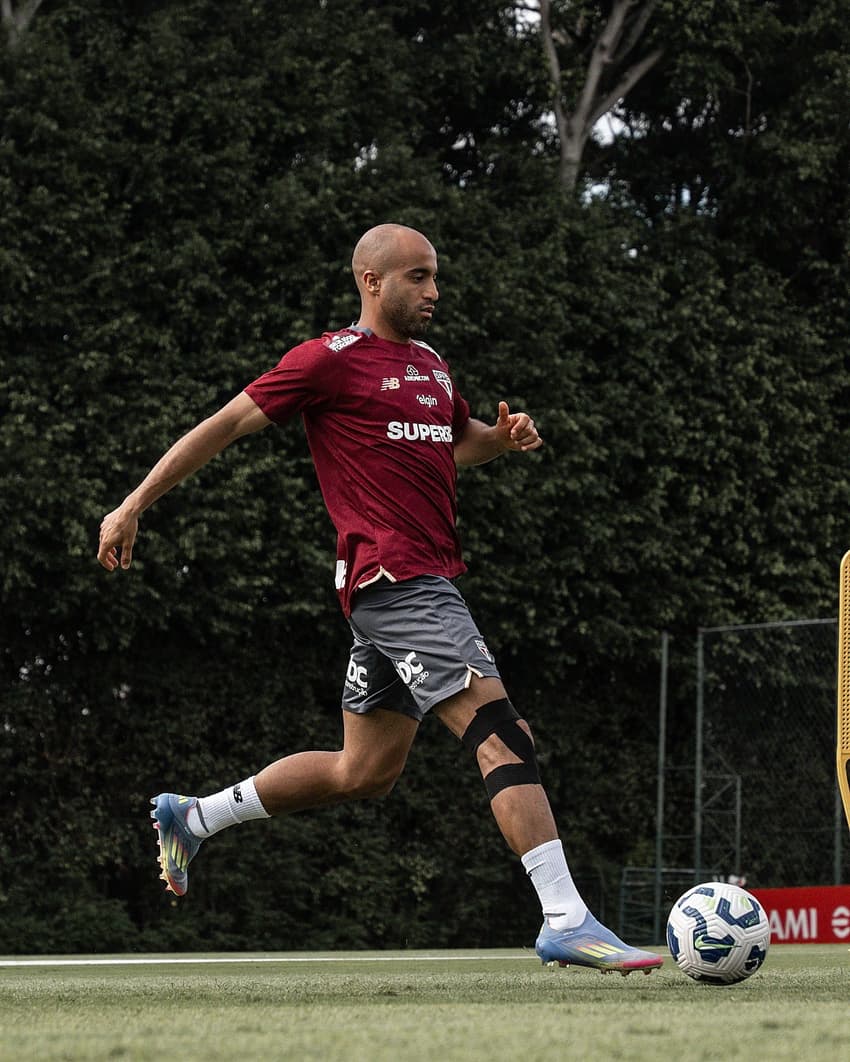 Lucas Moura em treino do São Paulo