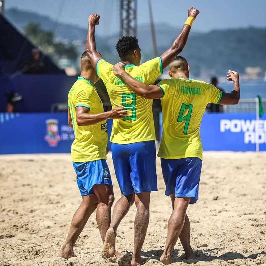 Brasil é o time que mais vezes chegou à final da Copa do Mundo de Futebol de Areia (Foto: Divulgação/CBSB)