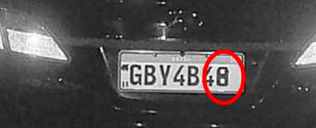 PLACA CARRO LUCAS ZANIN ADLLTERADA