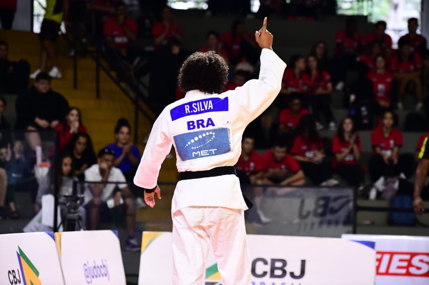 Rafaela Silva mudou de categoria para o ciclo LA 2028