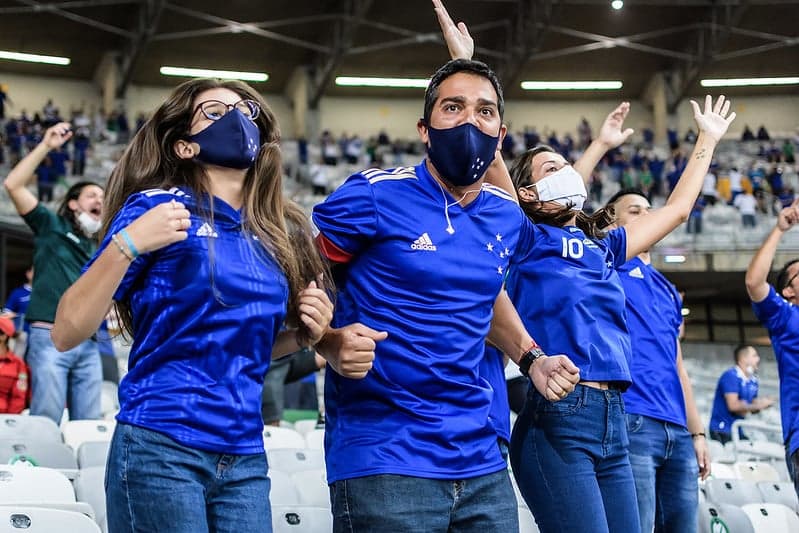 Torcedores do Cruzeiro, em jogo contra o Confiança, no Mineirão, Série B 2021, pós-Covid (Foto: Gustavo Aleixo/Cruzeiro)