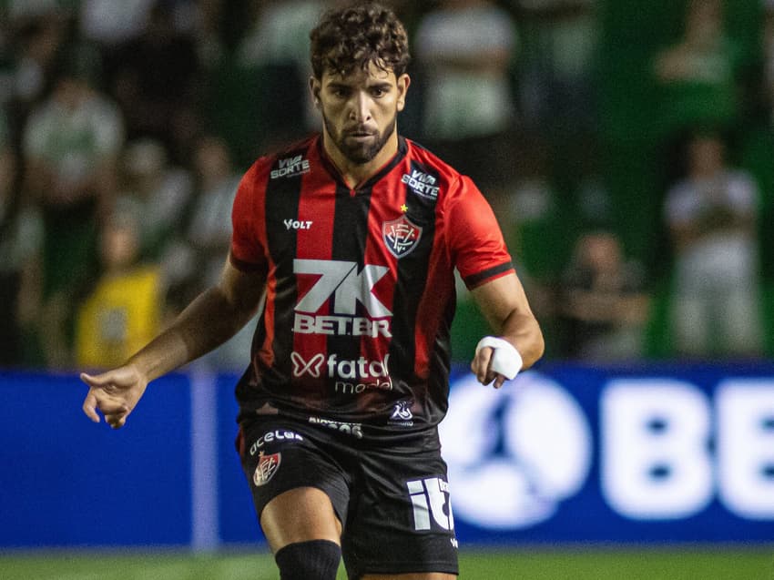 Pepê foi titular contra o Juventude, pela primeira rodada do Brasileirão Foto: Victor Ferreira / EC Vitória