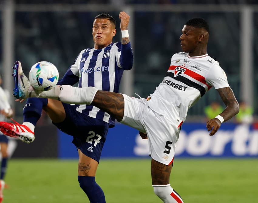 Talleres x São Paulo (Foto: Rubens Chiri e Paulo Pinto/SPFC)