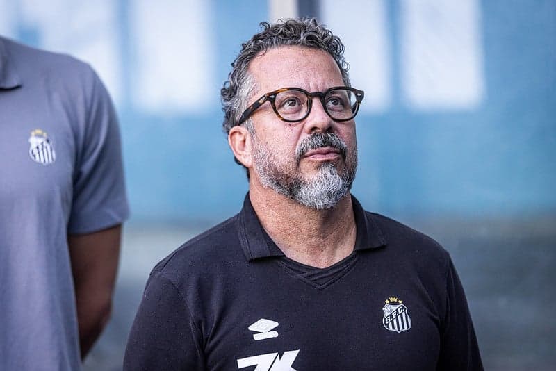 Cléber Xavier durante a partida contra o Grêmio