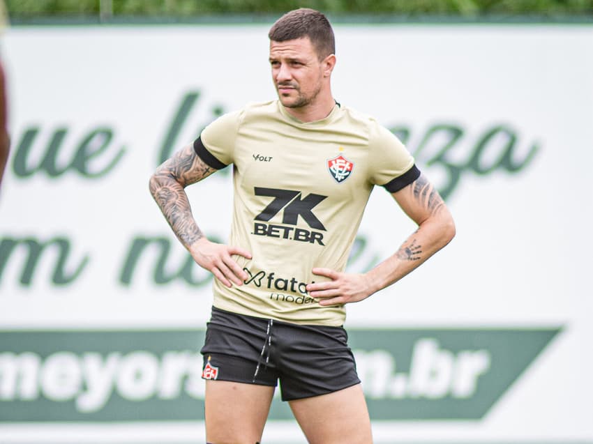Kayzer em treino do Vitória Foto: Victor Ferreira / EC Vitória