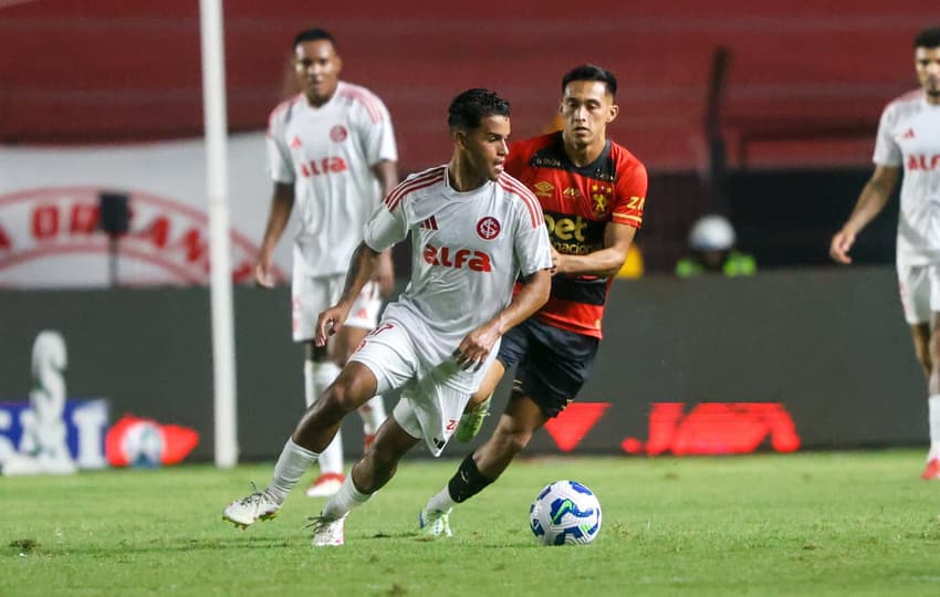 Yago Noal, meia do Internacional