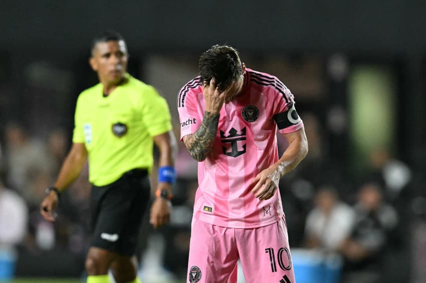 Lionel Messi se lamenta em partida do Inter Miami