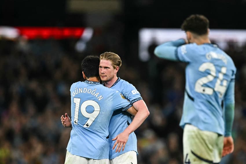 O Manchester City venceu o Fulham por 2 a 0 e conseguiu se classificar para a próxima edição da Champions League (Foto: Paul ELLIS / AFP)