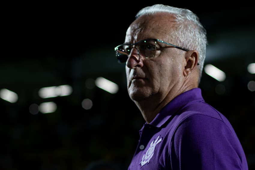 Dorival Júnior comanda o Corinthians