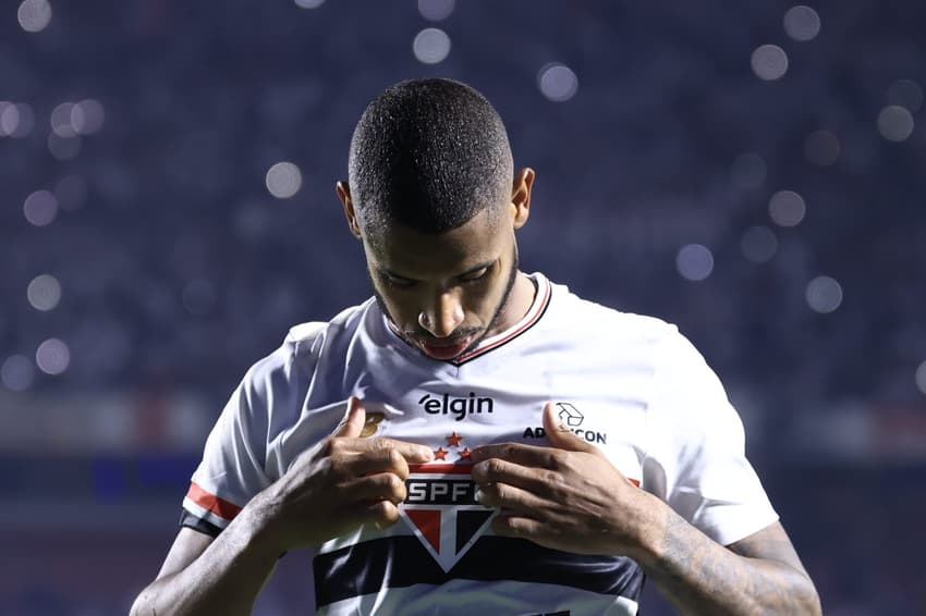 André Silva marcou o gol da virada do São Paulo contra o Grêmio (Foto: Marcello Zambrana/AGIF)