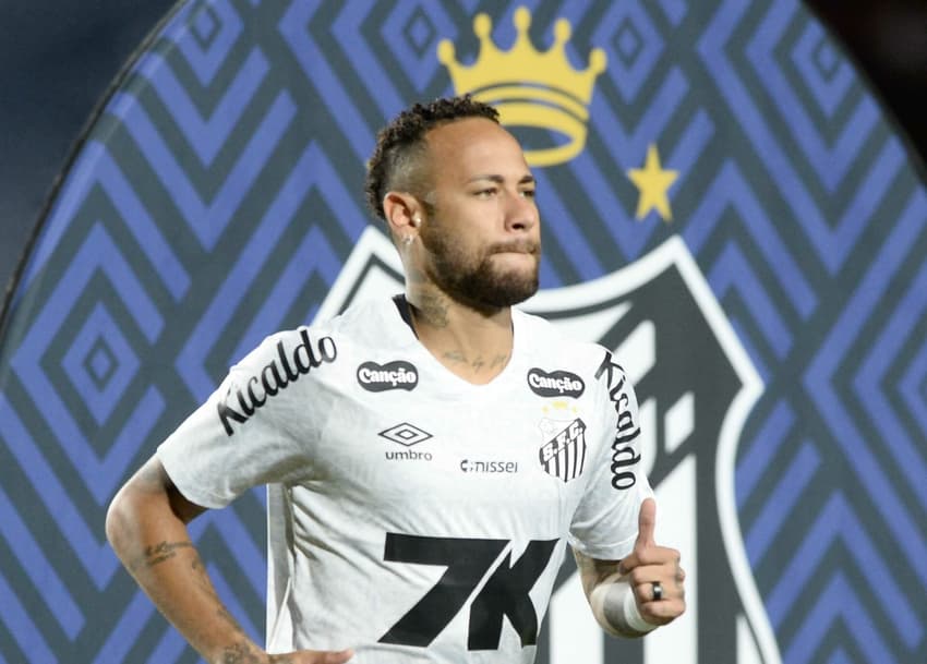 Neymar tem 11 jogos na segunda passagem pelo Santos, com seis participações diretas em gols. (Foto: Jhony Pinho/AGIF)