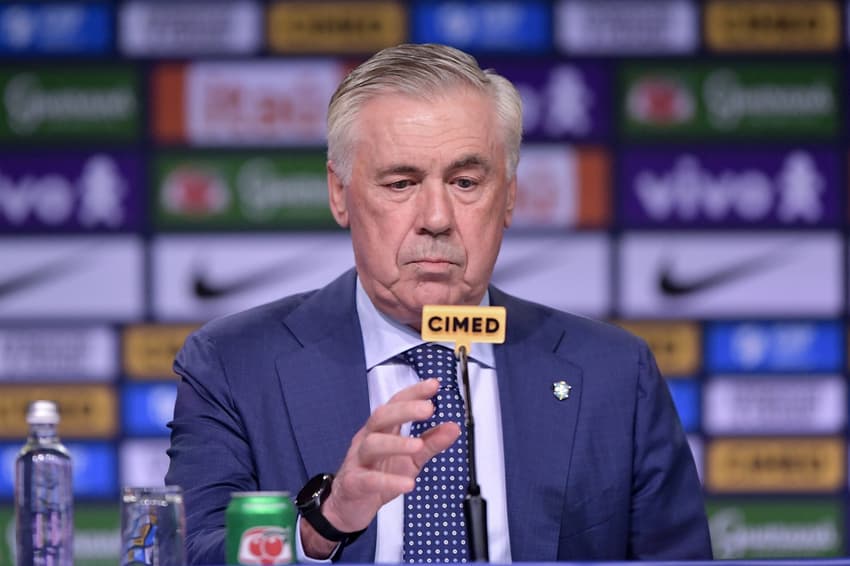Carlo Ancelotti convoca seleção pela primeira vez