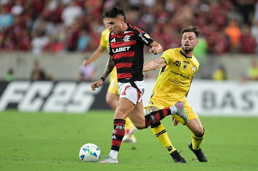 Flamengo encara o Deportivo Táchira no Maracanã