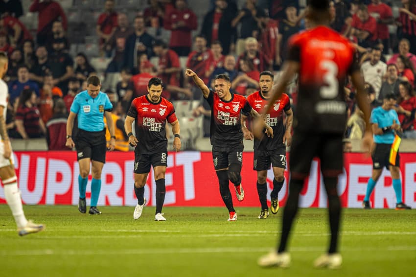 Athletico-PR Brusque Kauã Moraes gol