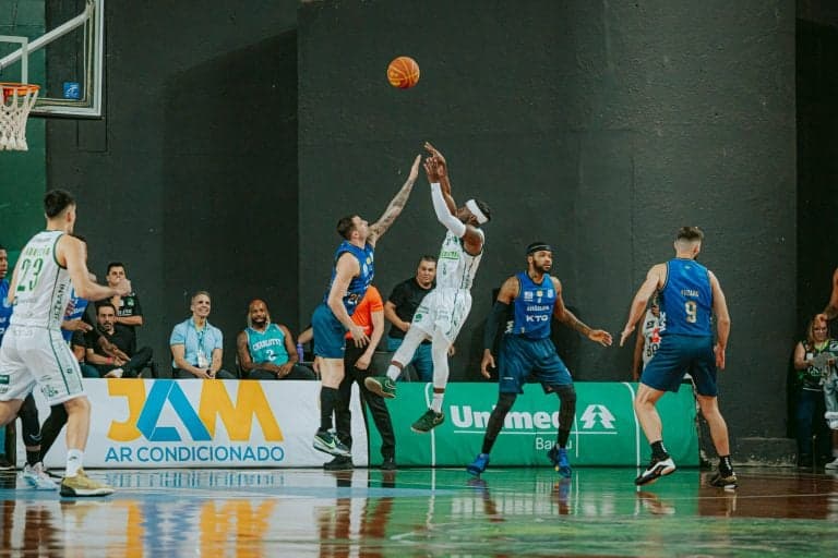Bauru x Minas, jogo 1 das semifinais do NBB 2025 (foto: NBB)