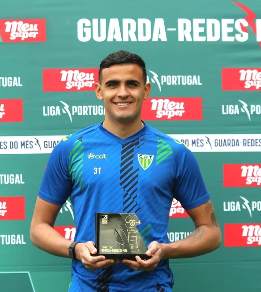 Bernardo Fontes foi eleito melhor goleiro do mês em quatro ocasiões pelo Tondela