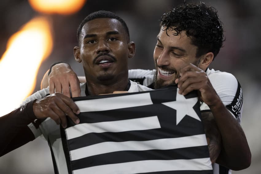 Cuiabano Alex Telles Botafogo
