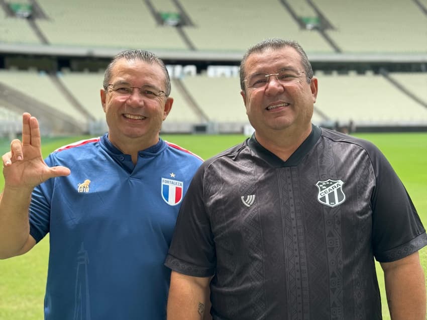 Marcos (esquerda) e Fernando (direita) torcem para Fortaleza e Ceará, respectivamente (Foto: Lucas Silva)