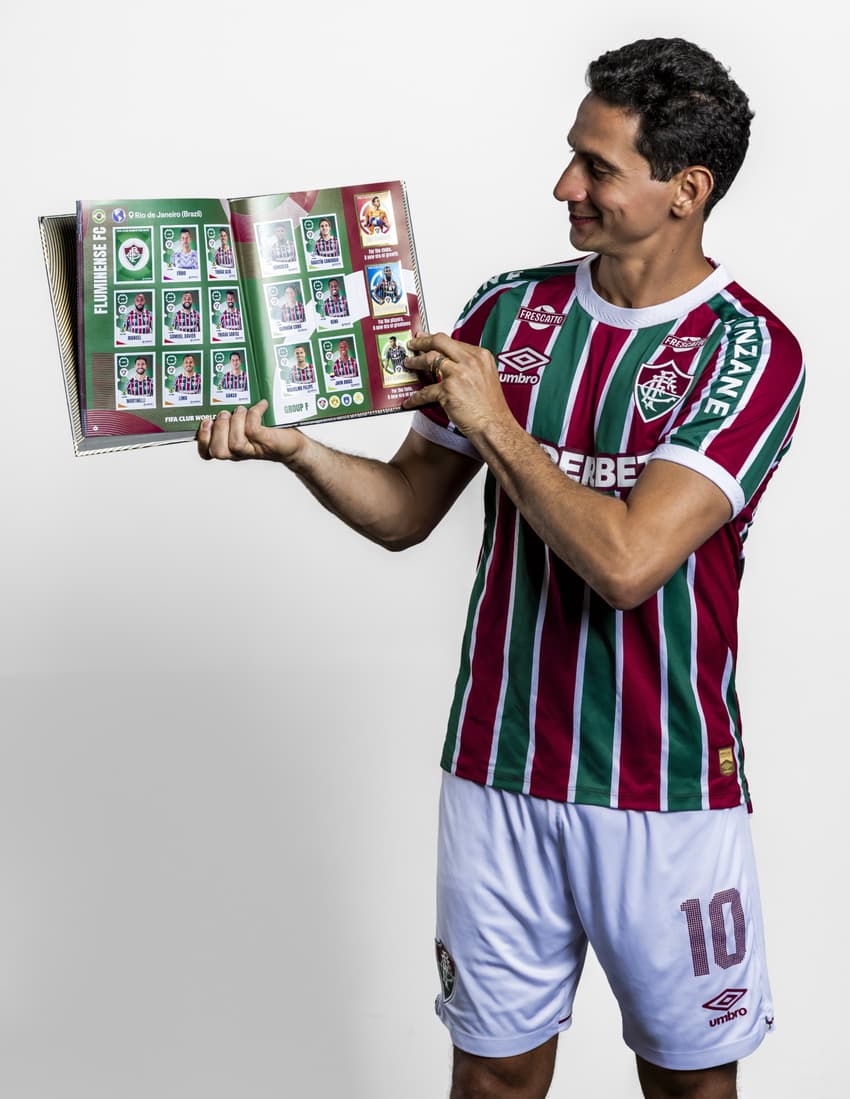 Ganso é embaixador do álbum de figurinhas do Mundial