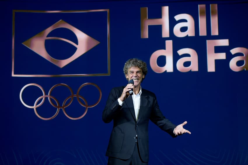 Guga Kuerten discursa no Hall da Fama do COB (Alexandre Loureiro/COB)