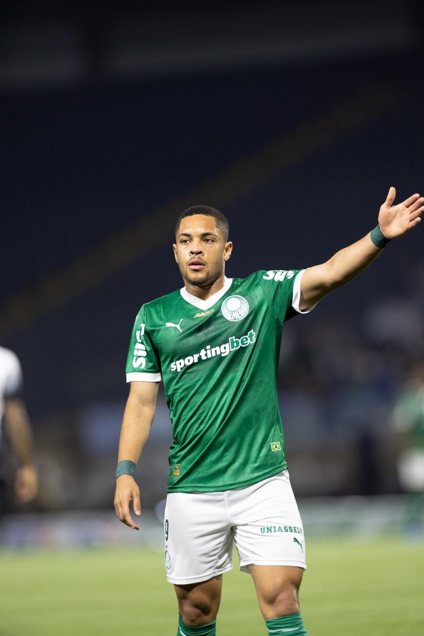 Vitor Roque, centroavante do Palmeiras