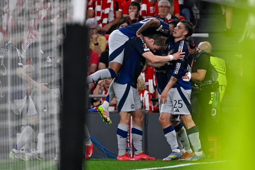 Jogadores do Manchester United celebram gol sobre Athletic Bilbao, pela Europa League