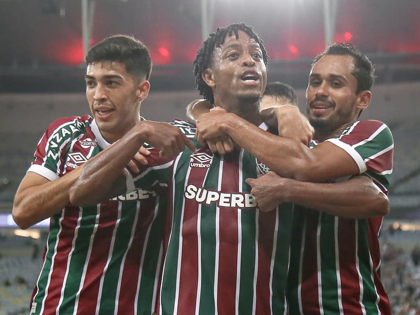 Keno comemora gol do Fluminense contra Aparecidense pela Copa do Brasil