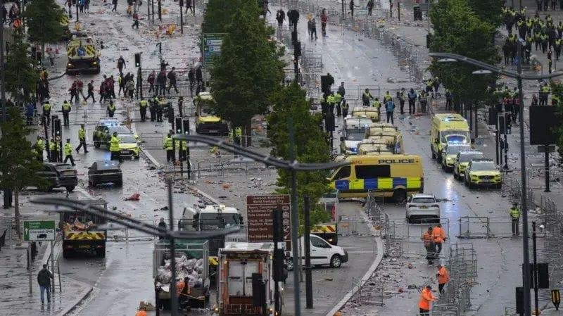 Acidente que ocorreu em Liverpool (Foto: Reprodução/X)