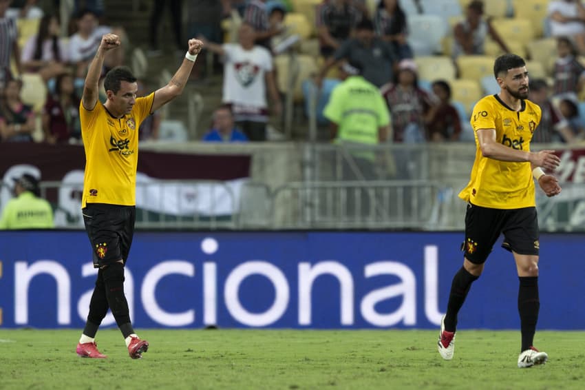 Pablo jogador do Sport comemora seu gol durante partida contra o Fluminense