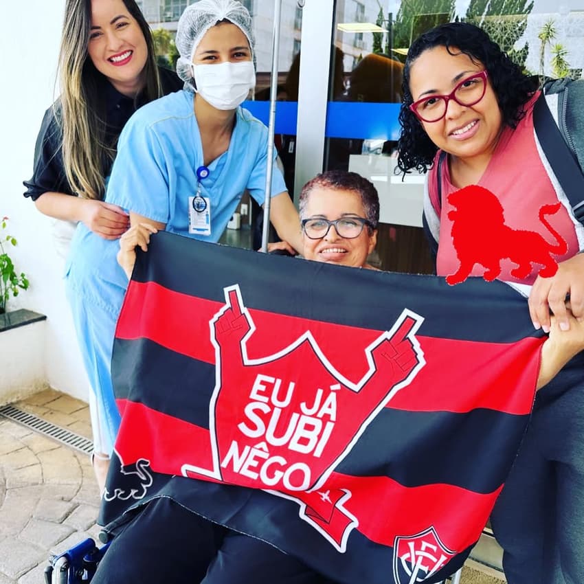 Rosecleide após receber alta hospitalar Foto: Divulgação / Redes Sociais
