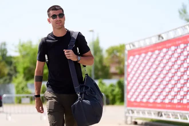 Seleção da Espanha chega à Cidade do Futebol (Foto: Ángel Martínez/RFEF)