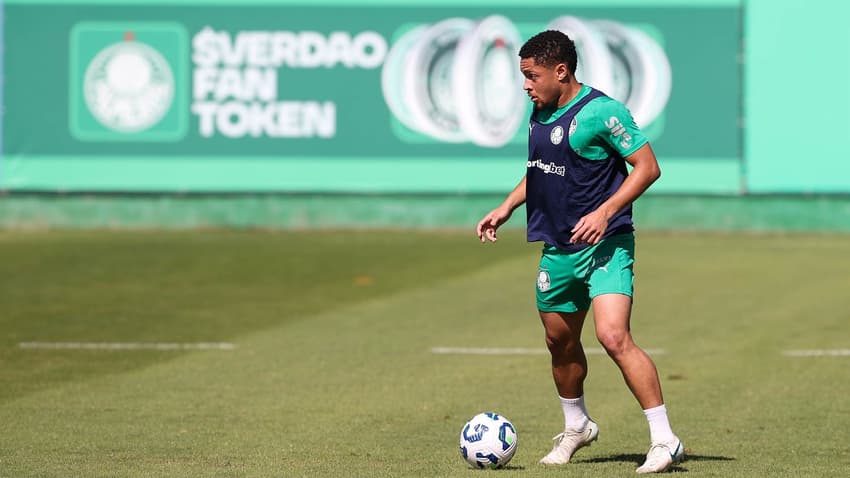 Vitor Roque, centroavante do Palmeiras