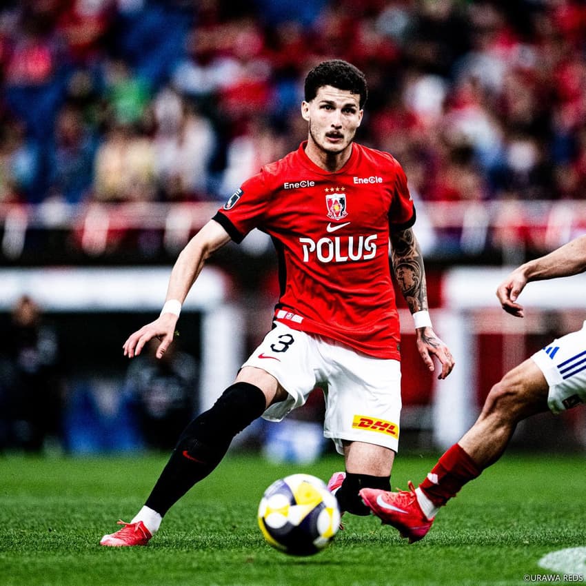 Danilo Boza em campo pelo Urawa Reds