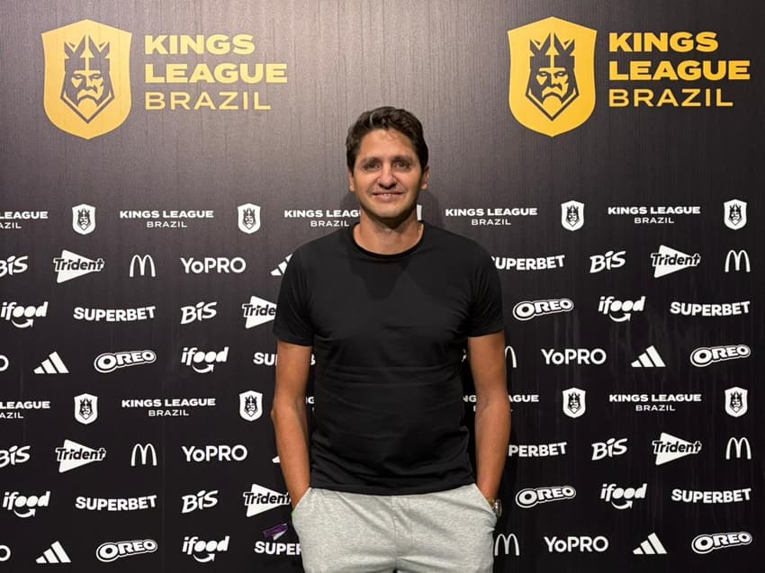 Edmilson, pentacampeão mundial com o Brasil em 2002, esteve no evento da Kings League em São Paulo