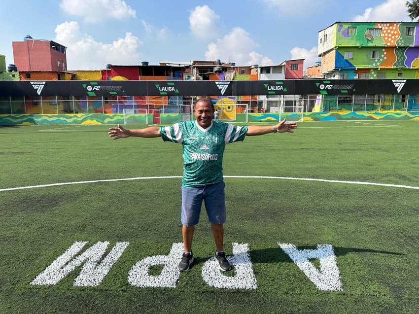 Chiquinho é um dos fundadores do time da Associação Palmeirinha do Morumbi, fundado em 1973. (Foto: Juliana Yamaoka/ Lance!)