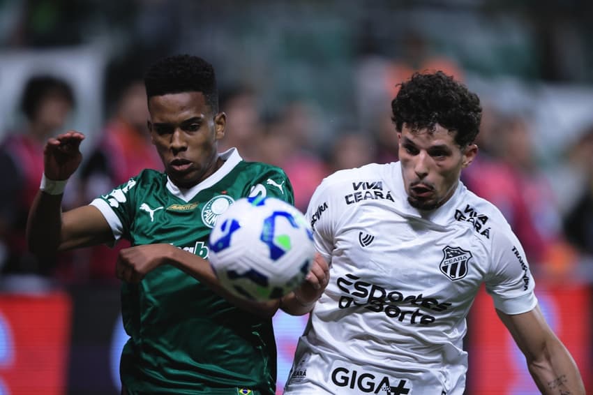 Rafael Ramos na partida entre Palmeiras e Ceará, pela Copa do Brasil (Foto: Ettore Chiereguini/AGIF)