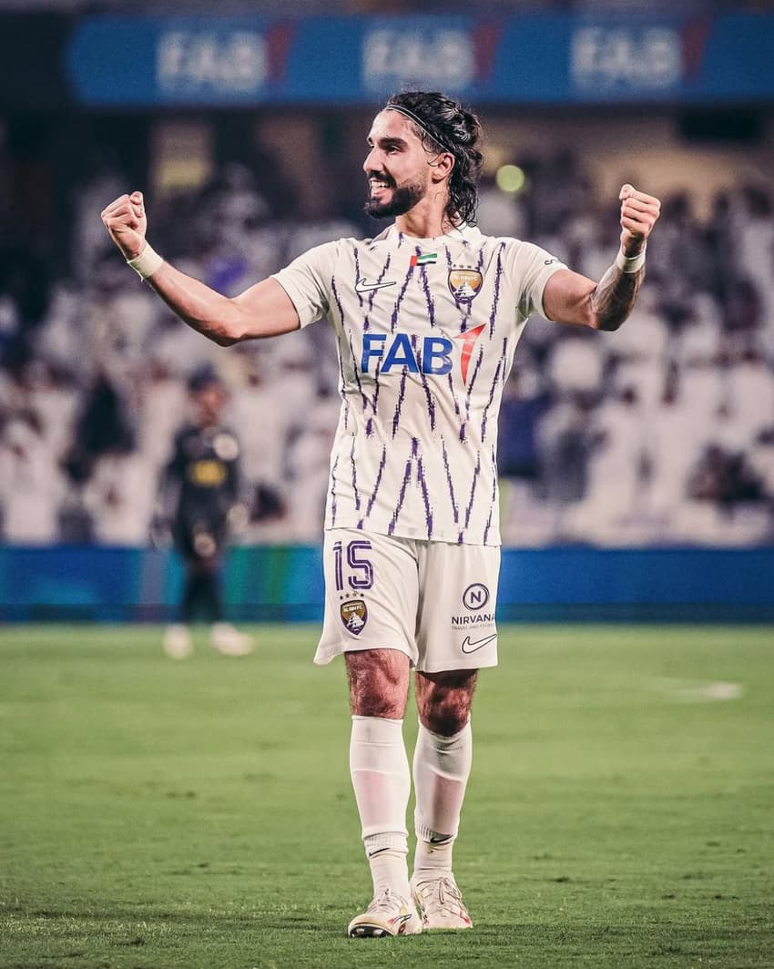 Erik comemora pelo Al-Ain