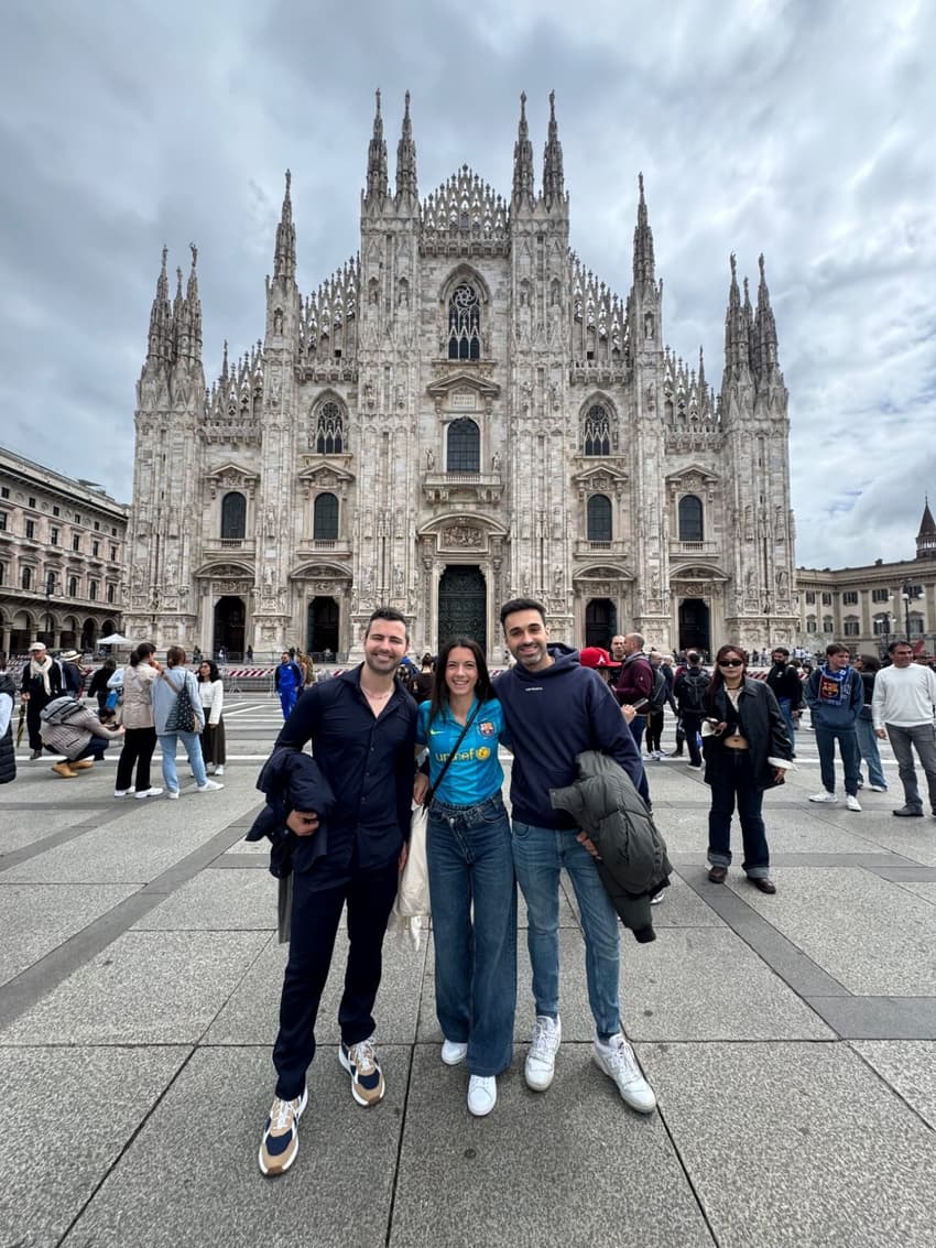 Aitana Bonmatí em Milão para acompanhar Inter x Barça