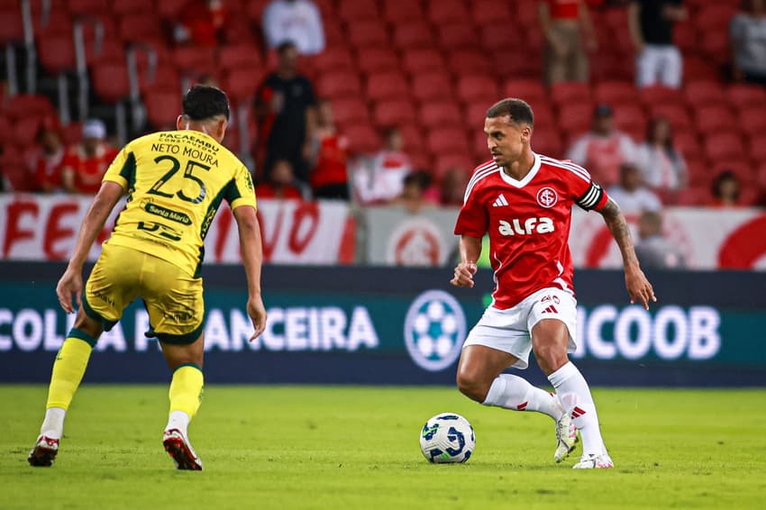 Alan Patrick, jogador do Internacional, durante partida contra o Mirassol no Beira-Rio