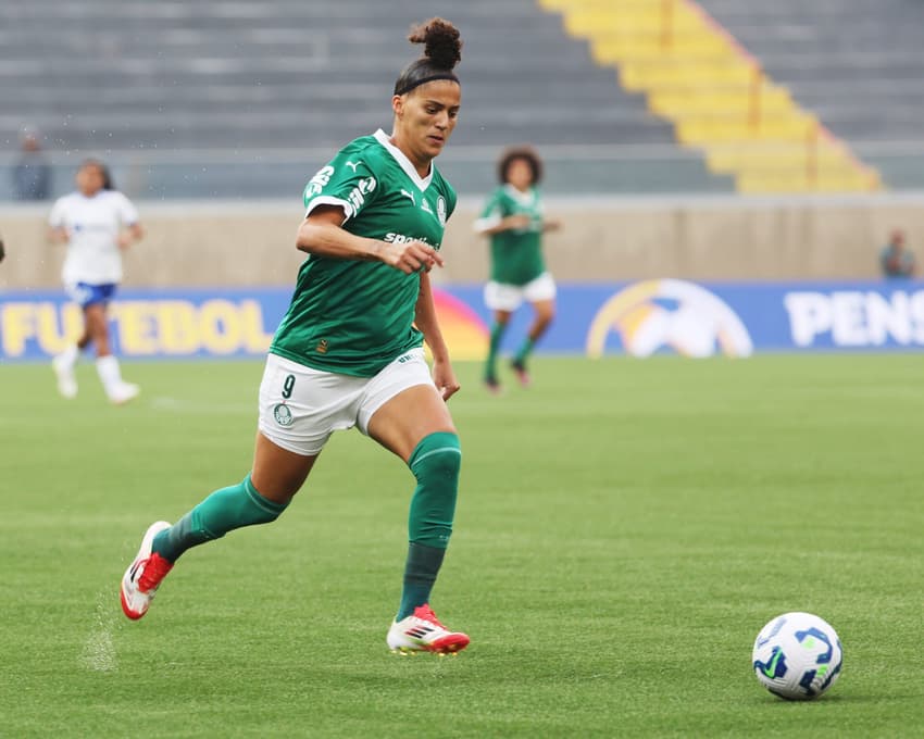 Amanda Gutierres é referência no ataque do Palmeiras e artilheira da equipe. (Foto: Fabio Menotti/Palmeiras)