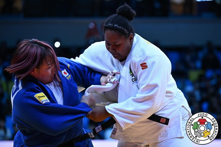 Bia Souza ficou com o quinto lugar em Astana